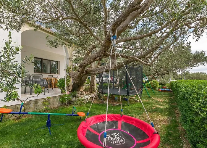 Josip * Μακάρσκα