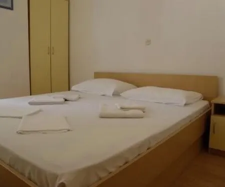 Josip * מאקרסקה