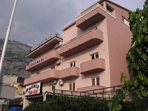 Daire Josip Makarska